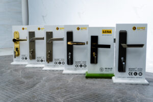 Main door handles - Image 5